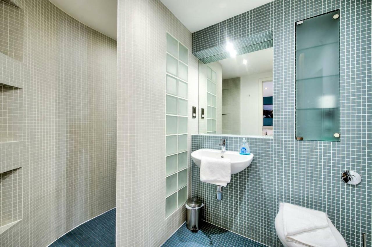 Altido Alluring 3Br Apt Near The Centre With Parking เอดินบะระ ภายนอก รูปภาพ